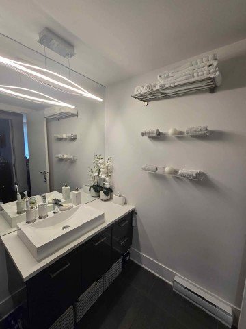 2 CHAMBRES 1 SALLE DE BAIN, TOUT MEUBLE