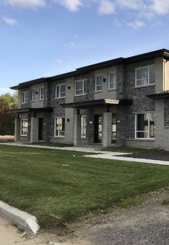 Maison de ville 4 1/2 Récif sur la Saint-Maurice