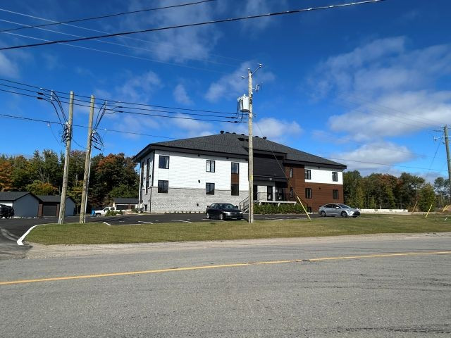 Condo 4 1\2 - Récif sur la Saint-Maurice